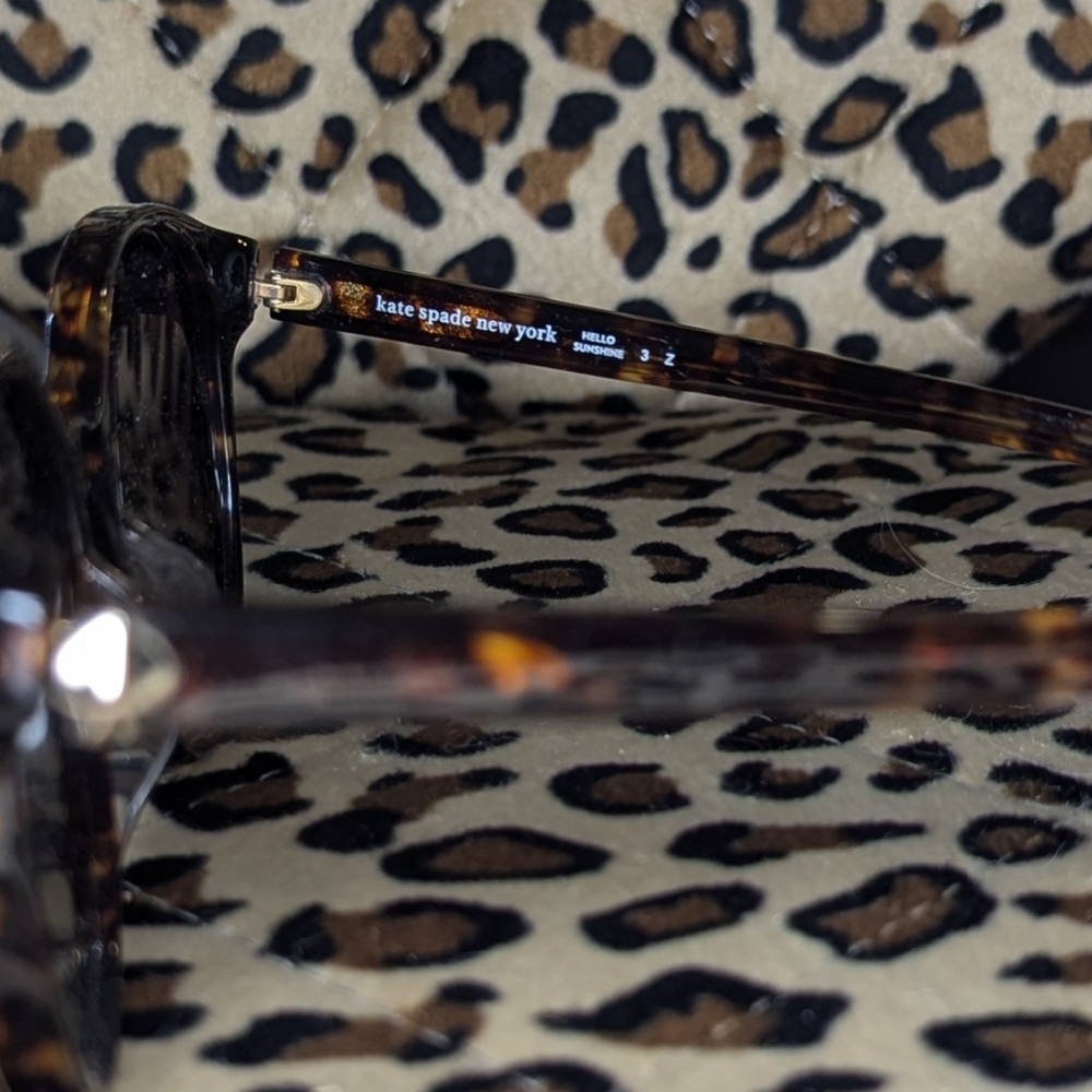 Kate spade tortoise shell - Picture 3 of 3